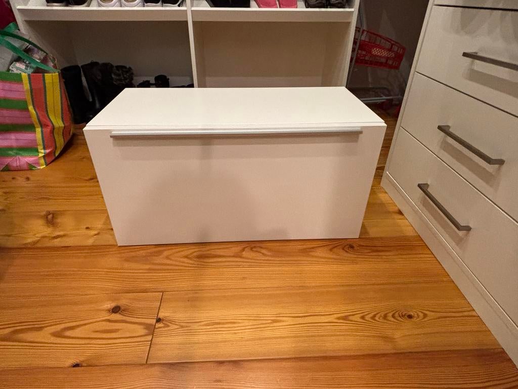 Hulsta hoogglans wandkast- now serie, Huis en Inrichting, Kasten | Wandmeubels, Ophalen, Nieuw