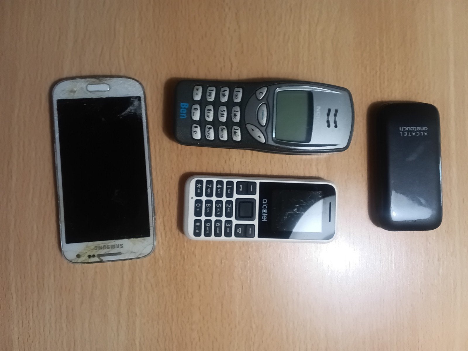 Telefoon onderdelen - Diverse merken, Telecommunicatie, Mobiele telefoons | Toebehoren en Onderdelen, Ophalen, Niet werkend, Overige typen