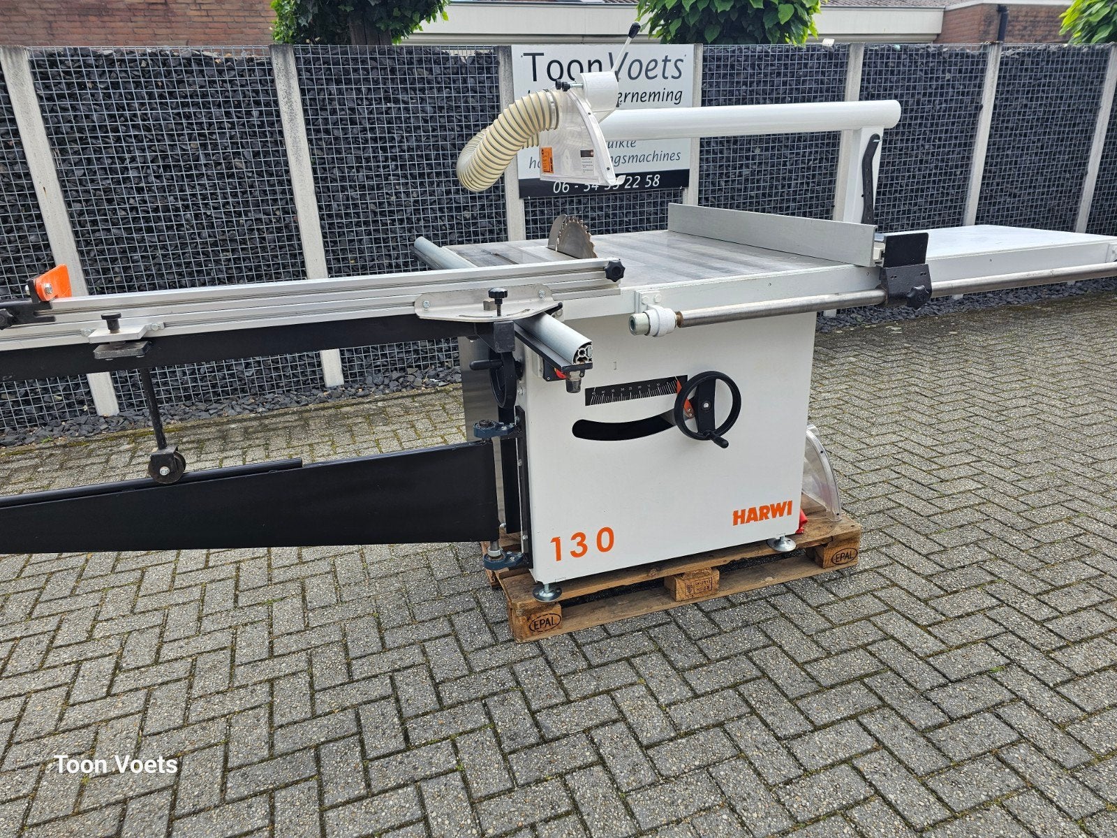 Harwi 130 met roltafel en  verbreding 10PK Bouwjaar 2021, Ophalen, Cirkelzaag, 70 mm of meer, Zo goed als nieuw