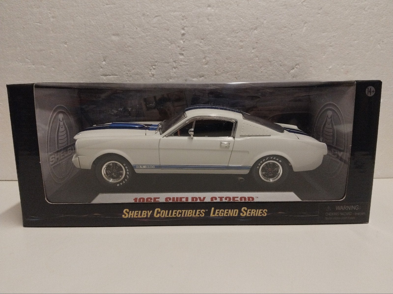 Ford Mustang Shelby GT 350 R white 1965 Shelby Coll 1:18 KRD, Ophalen of Verzenden, Zo goed als nieuw, Auto, Overige merken