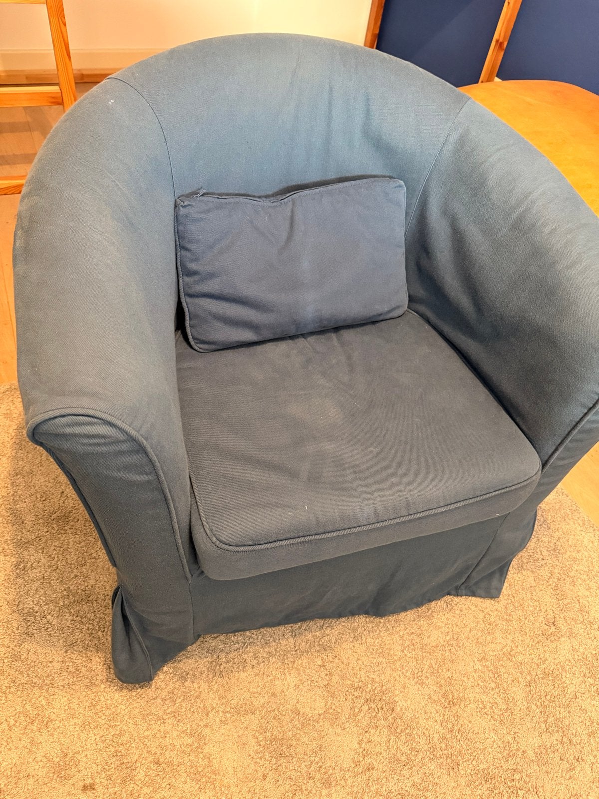 Comfortabele blauwe fauteuil met kussen (Tullstra, IKEA), Ophalen, Gebruikt, Stof, 75 tot 100 cm