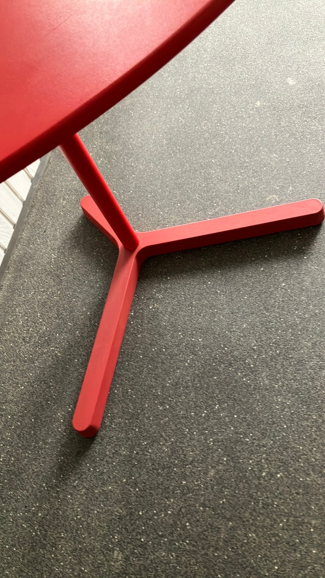 Ikea rood  Dave design laptoptafeltjes, Computers en Software, Ophalen, Zo goed als nieuw
