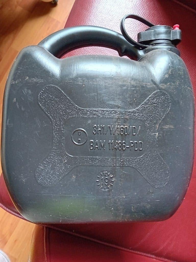 jerrycan, Ophalen, Gebruikt