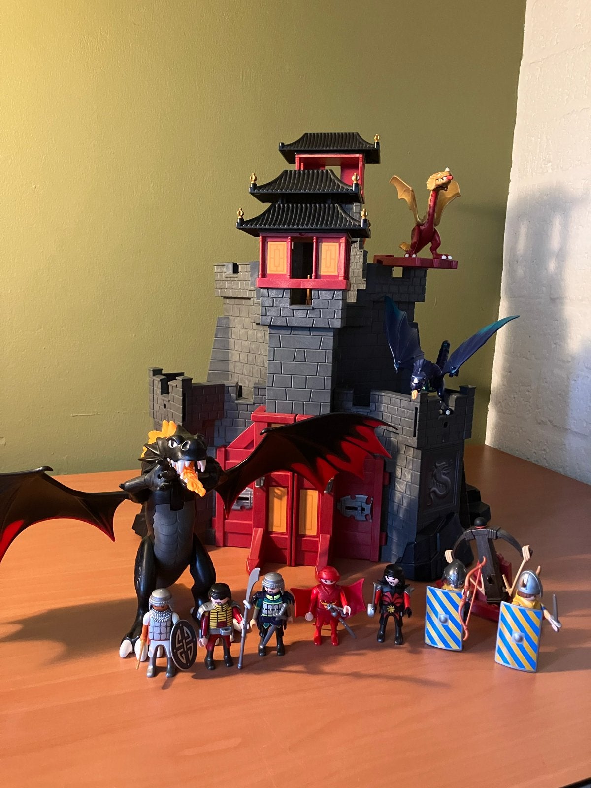 Playmobil Aziatisch Drakenkasteel met Draken en Figuren, Gebruikt, Complete set, Fantasy, Ophalen of Verzenden