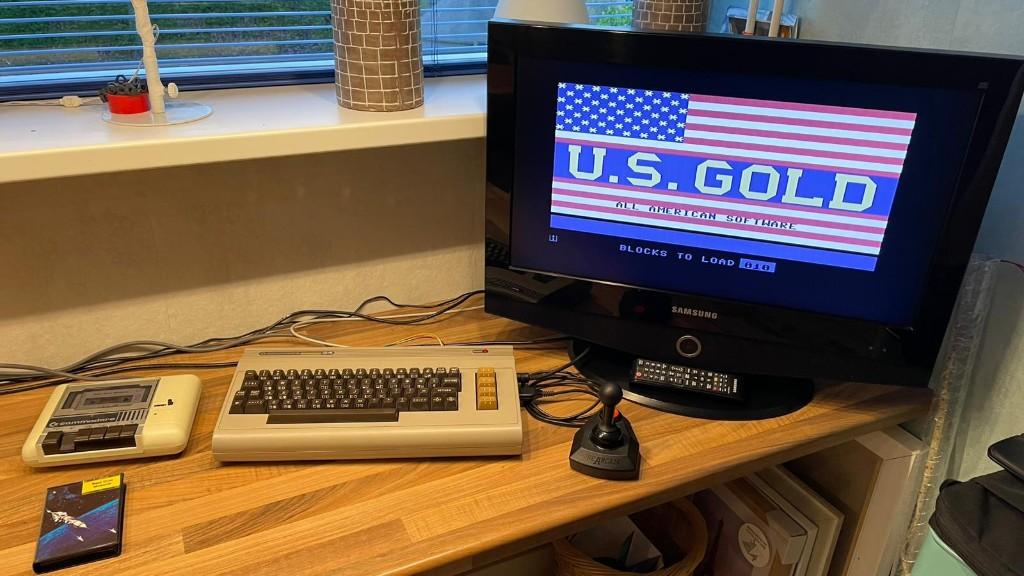 Commodore 64 complete set + tools en games + perfect beeld, Computers en Software, Vintage Computers, Ophalen