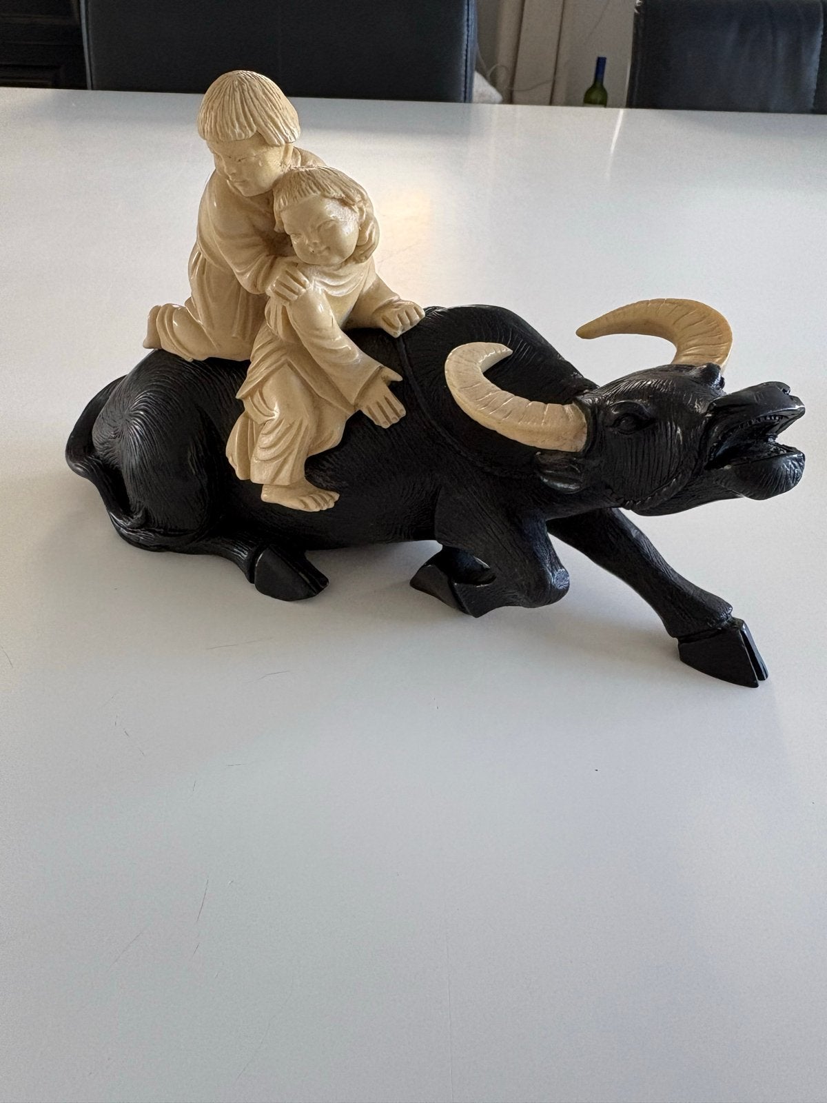 Oud Chinees beeld van buffel met kinderen, Groep mensen, Ophalen of Verzenden, Handgemaakt, Beeld