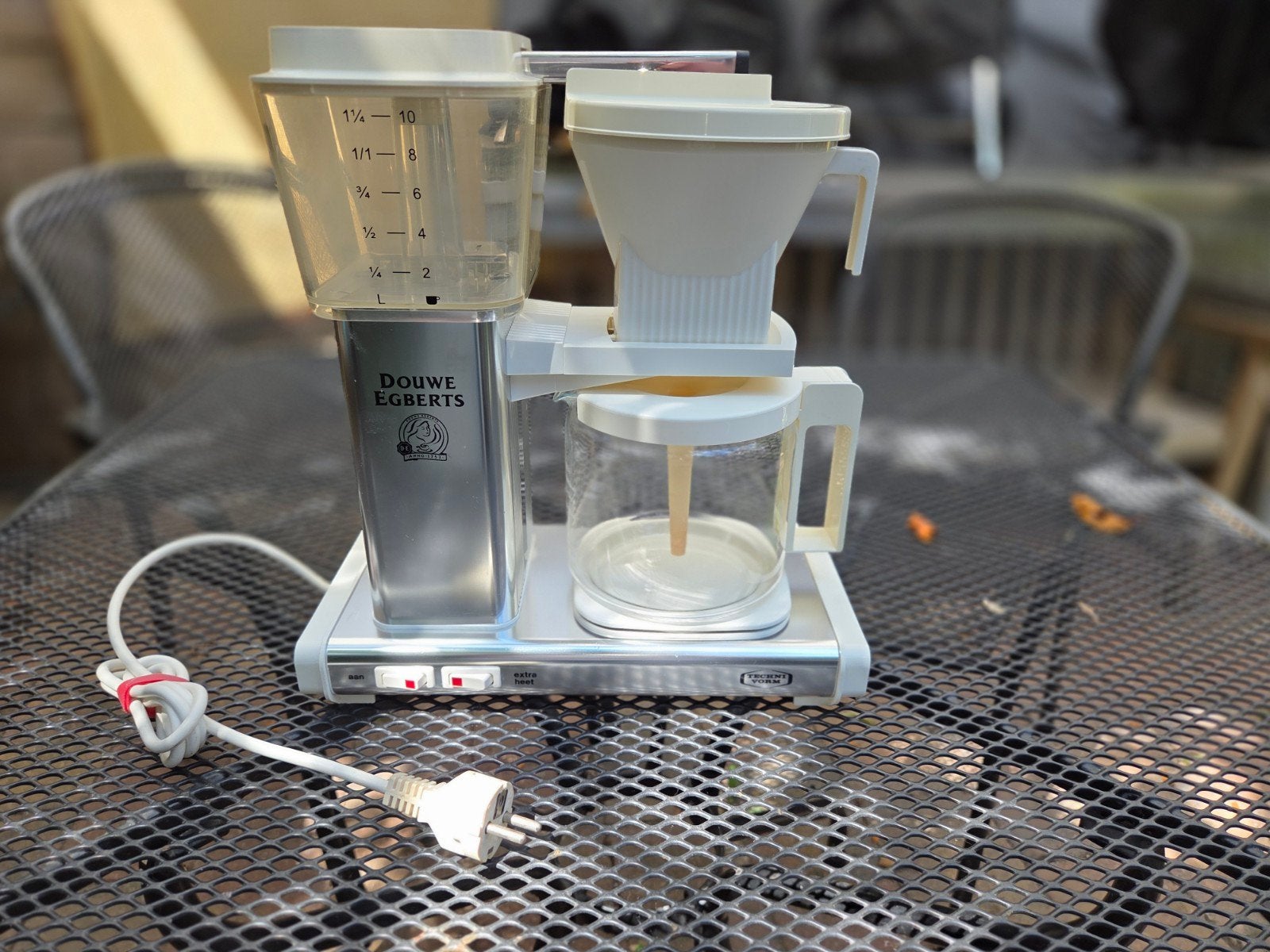 Moccamaster KBG Select - Filter

Coffee Maker - Off-White, 4 tot 10 kopjes, Ophalen, Gebruikt, Koffiemachine