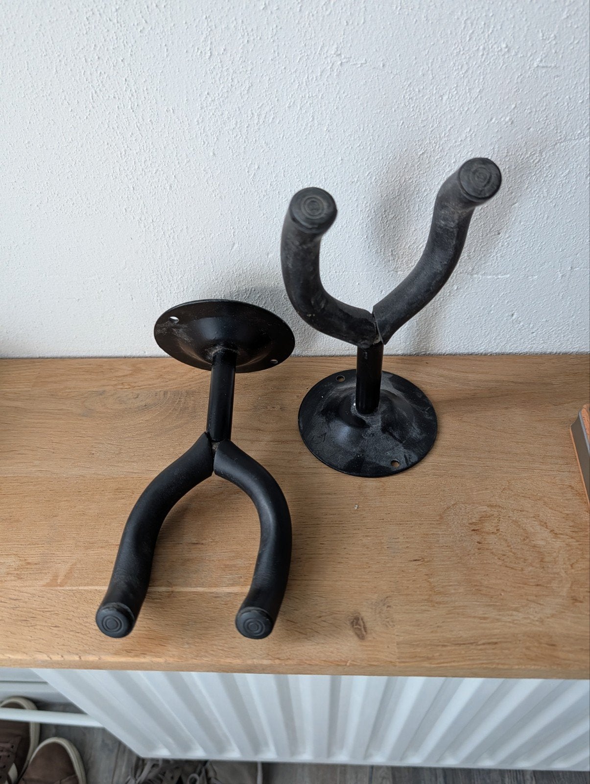 Gitaar hangers, Ophalen, Gitaar