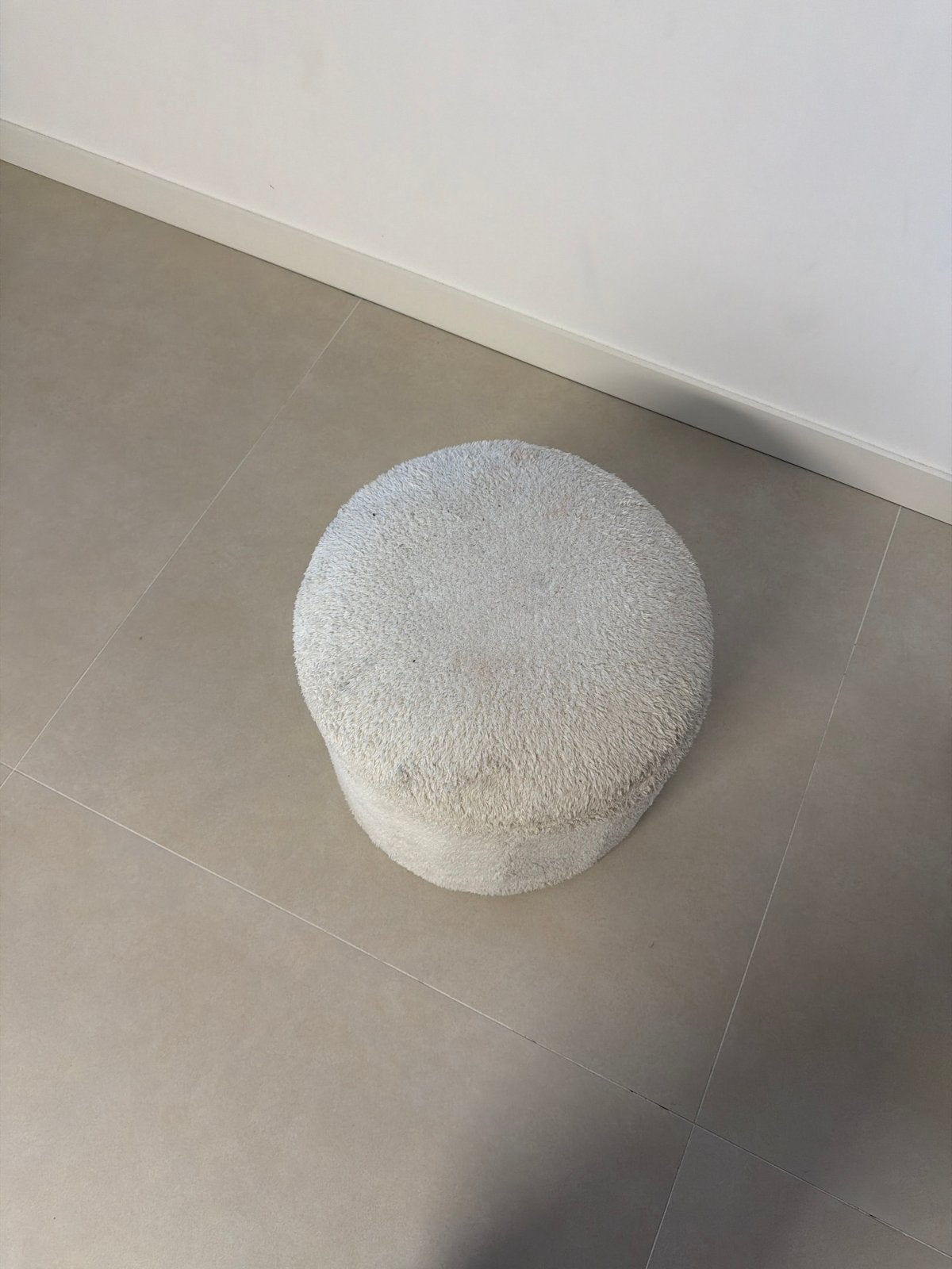 Witte poef met opbergruimte, Ophalen, Minder dan 50 cm, Gebruikt, Rond