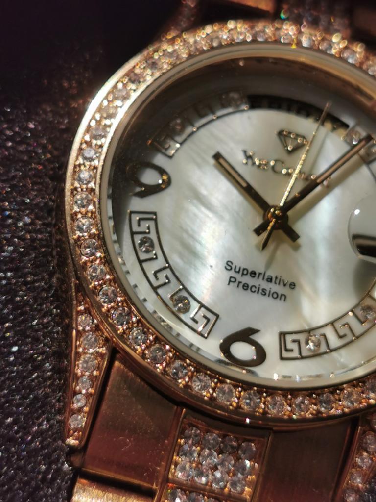 Yves Camani Verguld Horloge met Strass - Zo goed als nieuw, Overige merken, Staal, Ophalen of Verzenden, Zo goed als nieuw