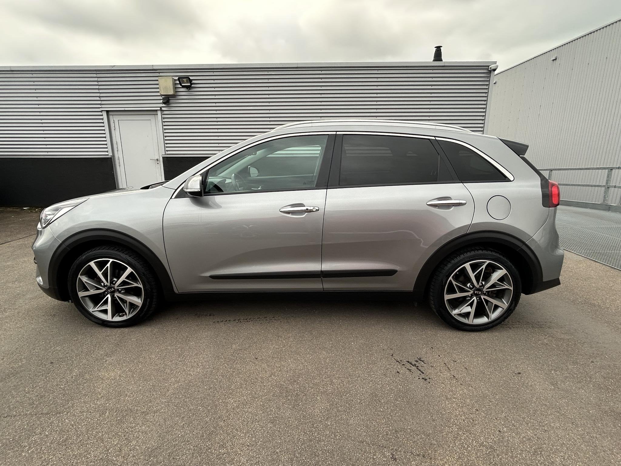 Kia Niro 1.6 GDi Hybrid Style Edition Nieuw geleverd en deal, Auto's, Dealer onderhouden, Gebruikt, Euro 6, 2 kWh