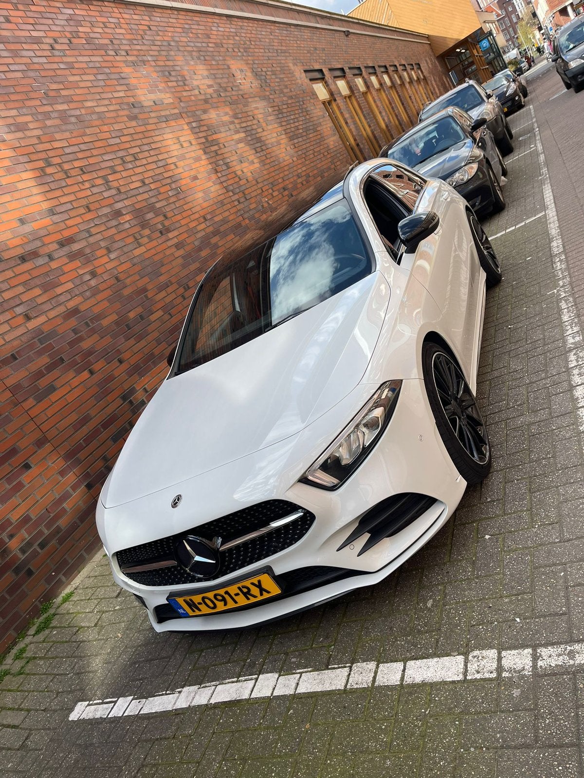 Mercedes-Benz A-Klasse A 200 163pk 7G-DCT 2018 Wit, 4 cilinders, Particulier, 1600 kg, 685 kg