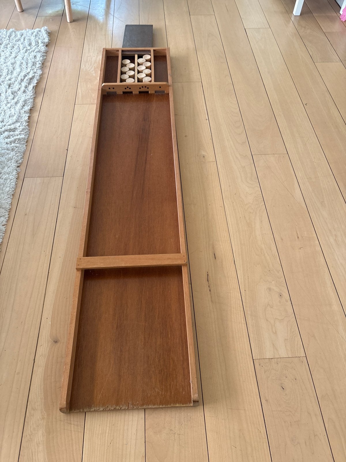 Vintage houten sjoelbak met sjoelschijven, Hobby en Vrije tijd, Een of twee spelers, Ophalen, Gebruikt