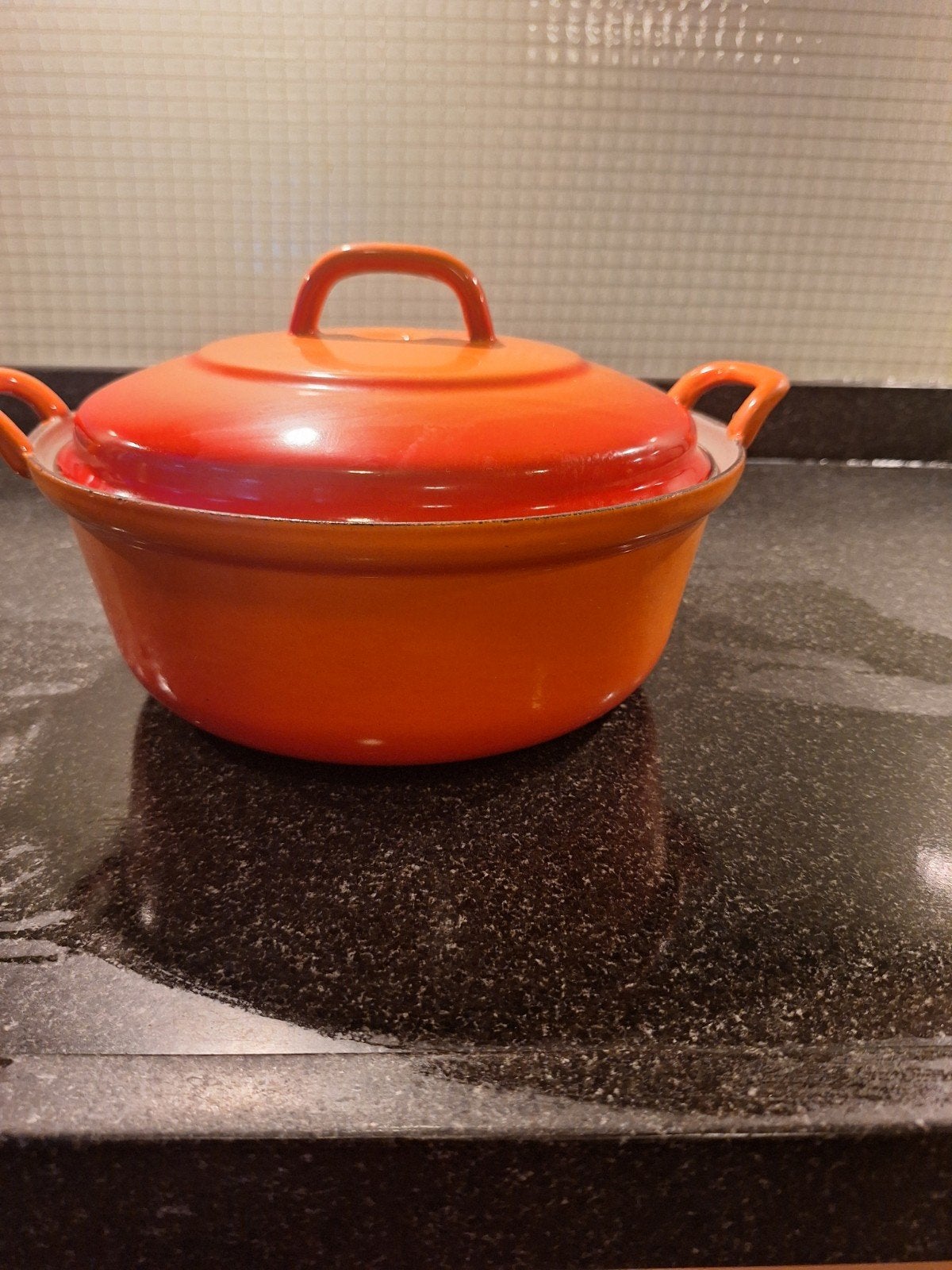 Vintage Gietijzeren Braadpan Oranje 24 cm met Deksel, Ophalen of Verzenden