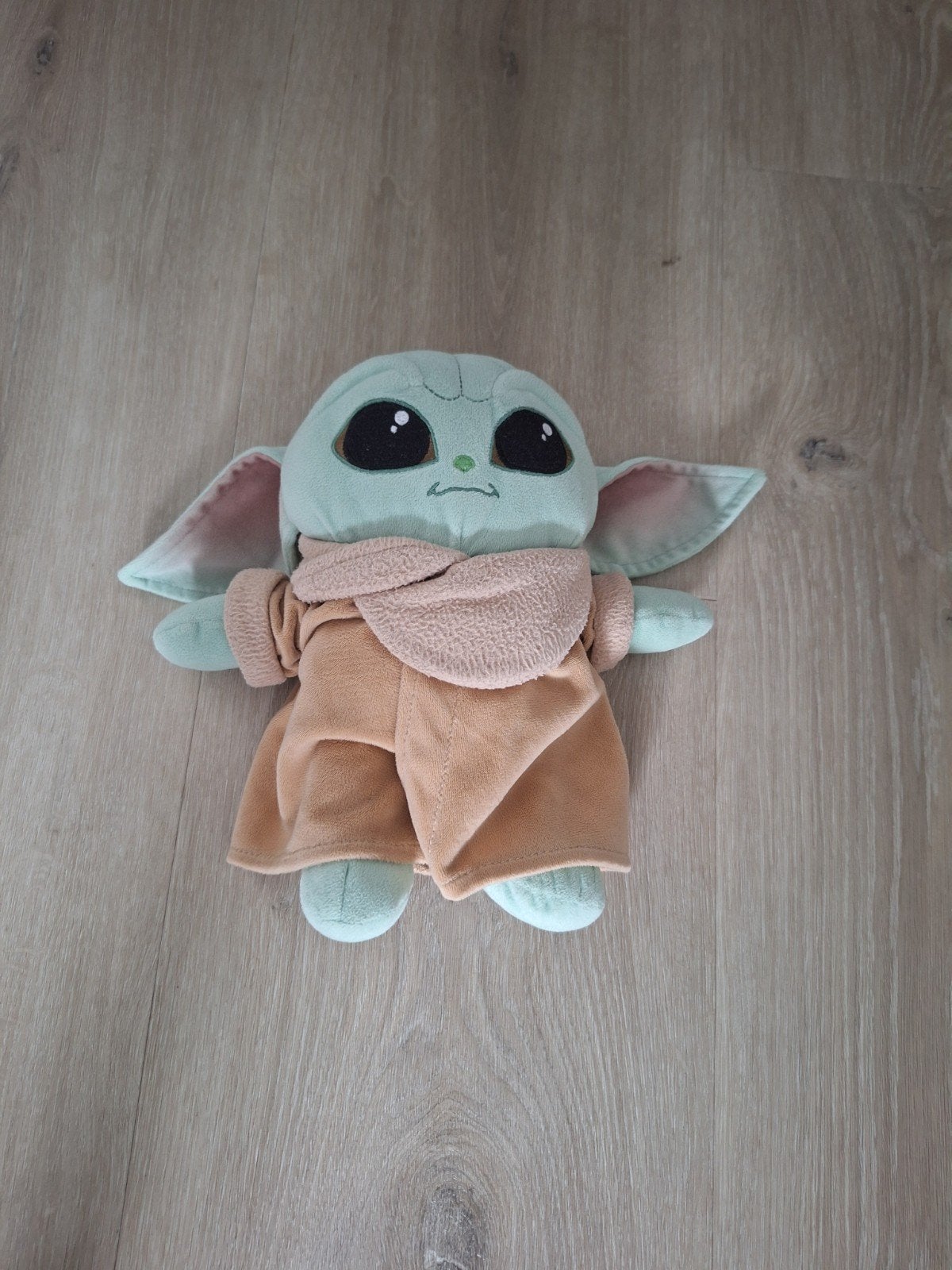 Baby Yoda knuffel - The Child uit The Mandalorian, Overige merken, Overige typen, Ophalen of Verzenden, Middelgroot (20 tot 80 cm)