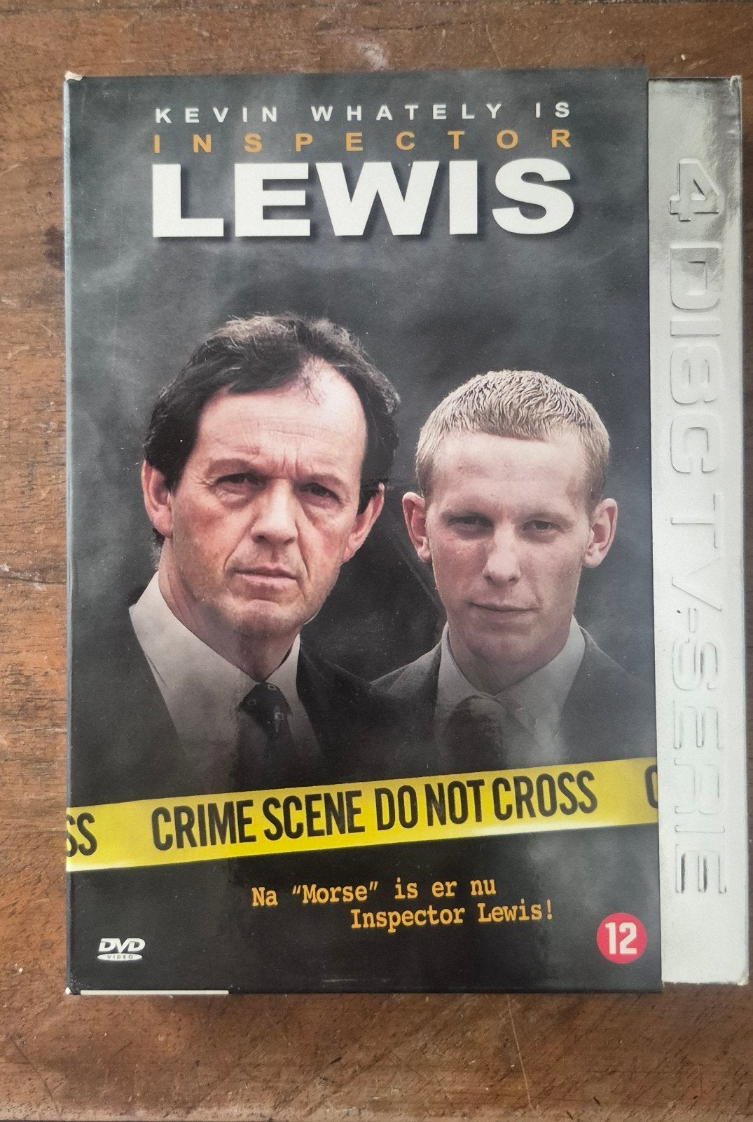 Lewis, Ophalen of Verzenden, Zo goed als nieuw