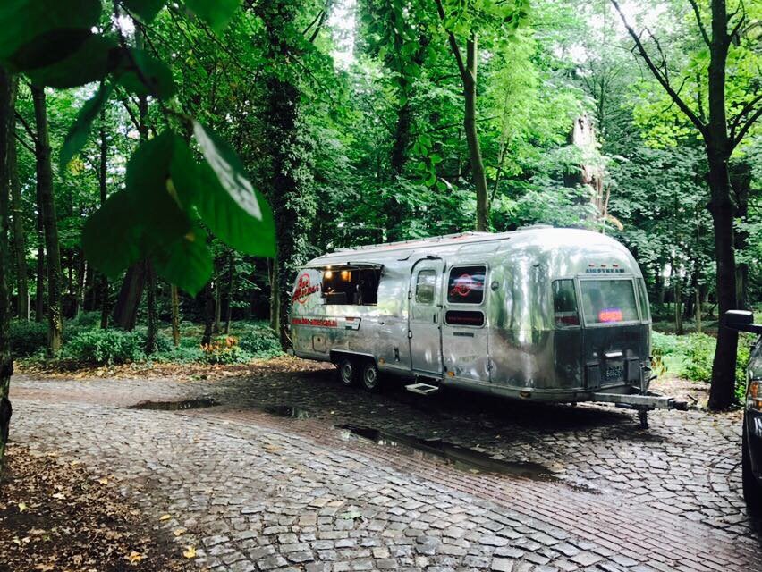 Airstream Ambassador 1978 unieke foodtruck, Ophalen