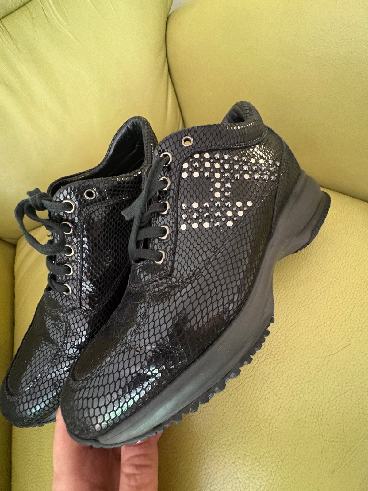 Hogan Leren Sneakers met Slangenprint en Strass, Zwart, Ophalen of Verzenden, Sneakers of Gympen, Zo goed als nieuw