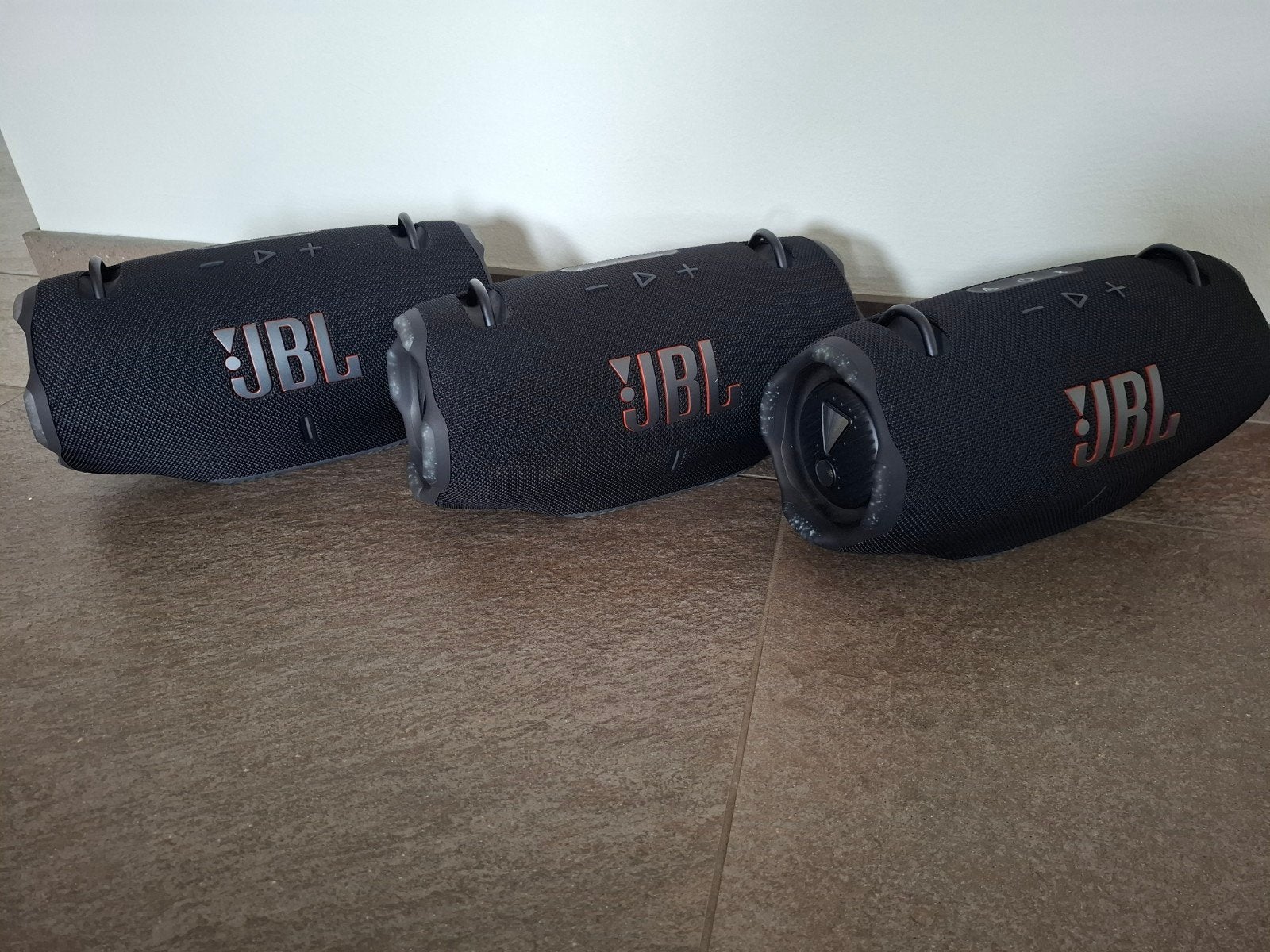 3x jbl xtreme 4 zwart als nieuw, Ophalen, JBL, Overige typen, Zo goed als nieuw