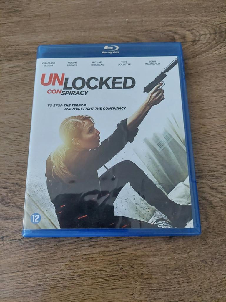 Unlocked, Ophalen of Verzenden, Zo goed als nieuw