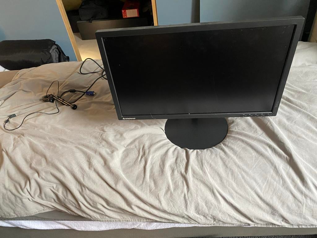 Lenovo Monitor - Ideaal voor Thuiswerk of Kantoor, Kantelbaar, Full HD, Ophalen of Verzenden, Zo goed als nieuw