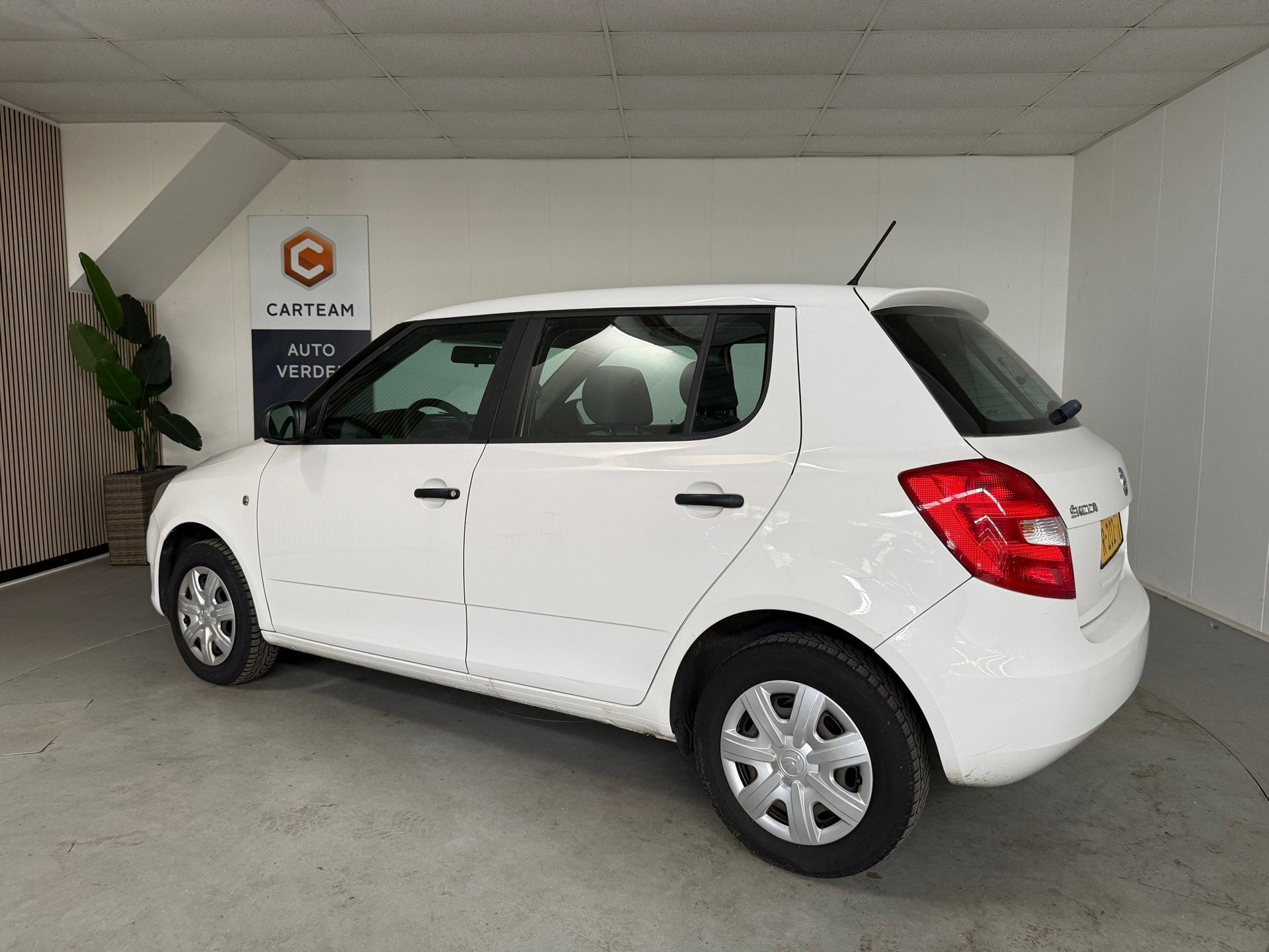 Skoda Fabia 1.2-12V Ambition Airco, Navigatie/Carplay, Auto's, Voorwielaandrijving, Euro 5, 540 kg, 995 kg
