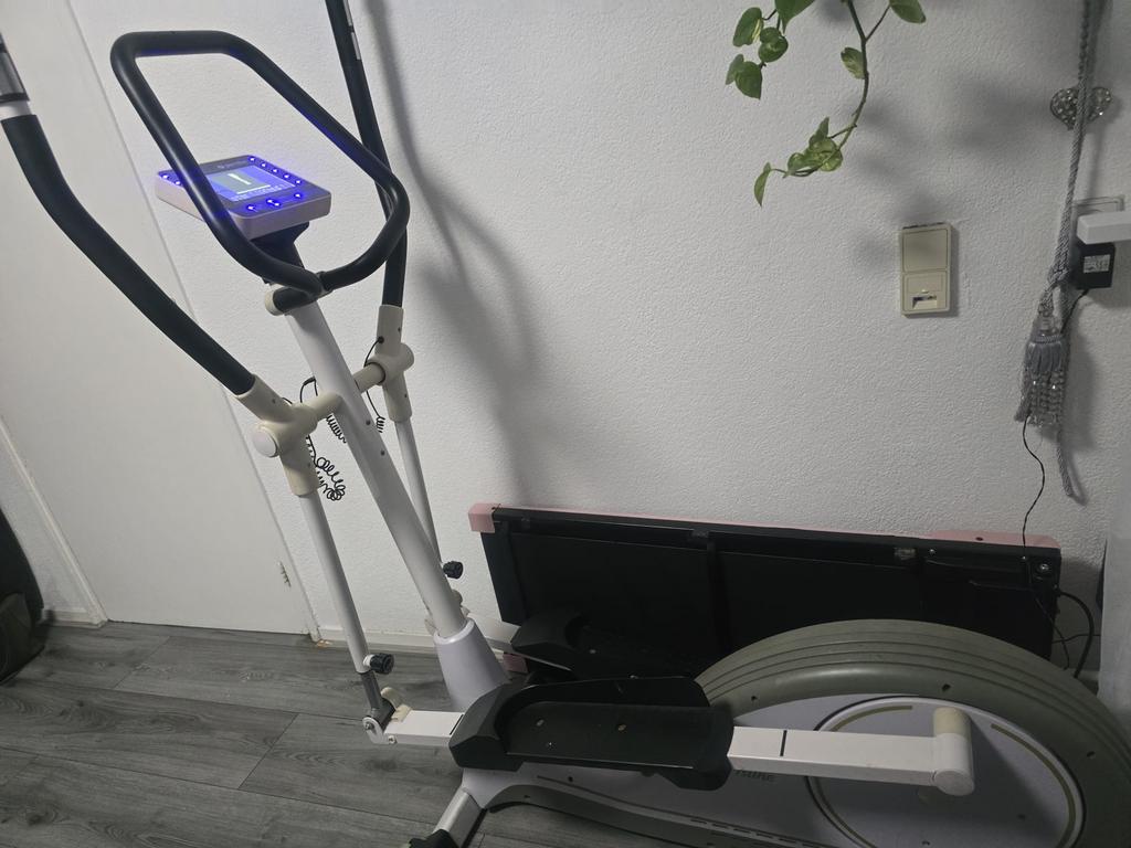 Sportline Crosstrainer / Elliptical Trainer, Ophalen, Zo goed als nieuw, Benen, Crosstrainer