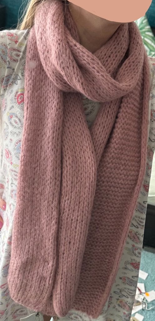 AGGEL alpaka roze grofgebreide lange sjaal 240x37 cm, Kleding | Dames, Maat 46/48 (XL) of groter, Nieuw, Ophalen of Verzenden
