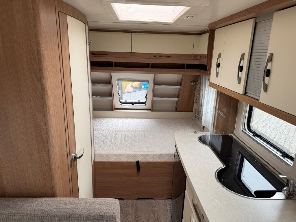 Foto 7 van HOBBY De Luxe 440 SF ’21 (Vastbed 210cm)