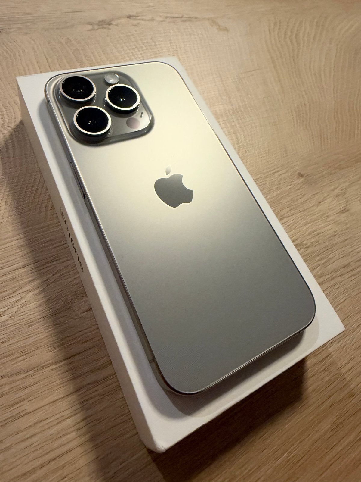 iPhone 15 Pro 256 GB - 3 jaar jong