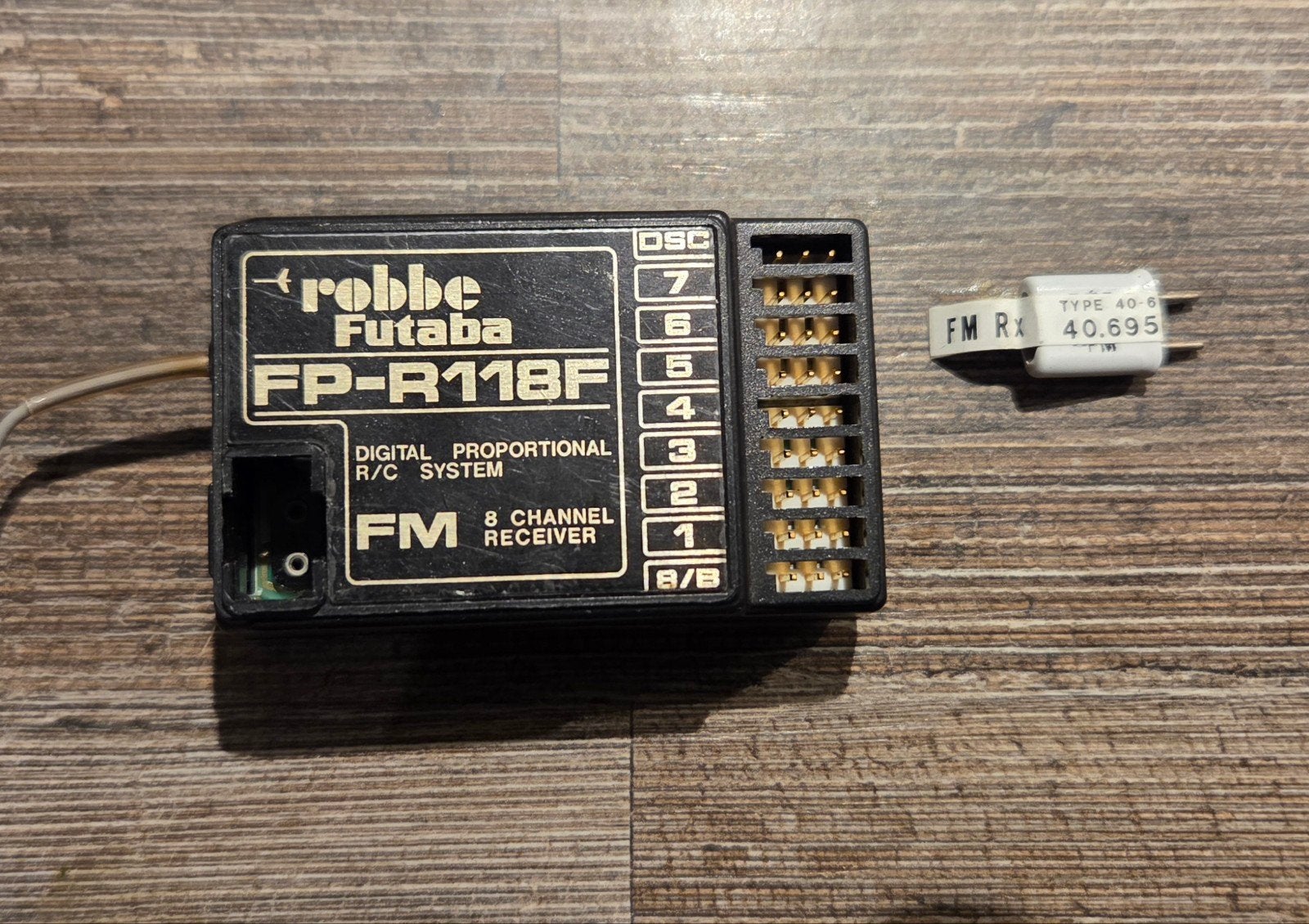 Robbe Futaba FP-R118F ontvanger met 40.685 MHz kristal, Ophalen of Verzenden