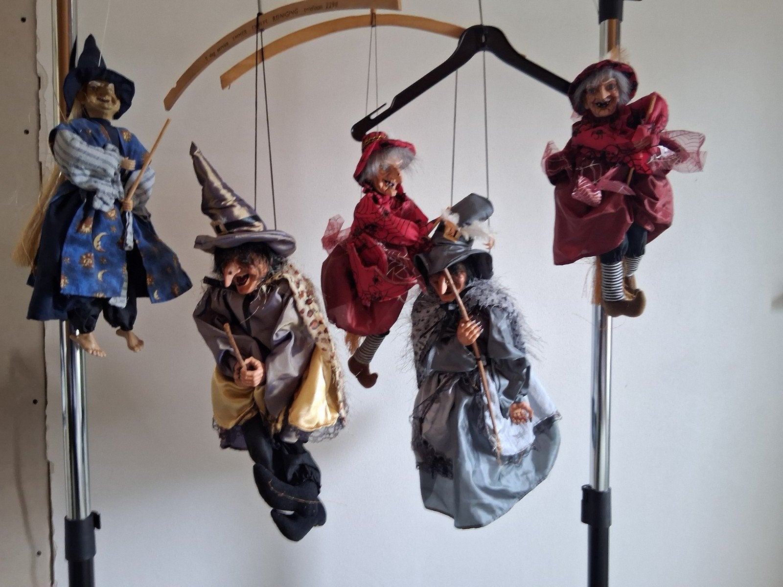 6 superleuke heksen. Halloween of decoratief, Ophalen of Verzenden, Gebruikt, Fantasy