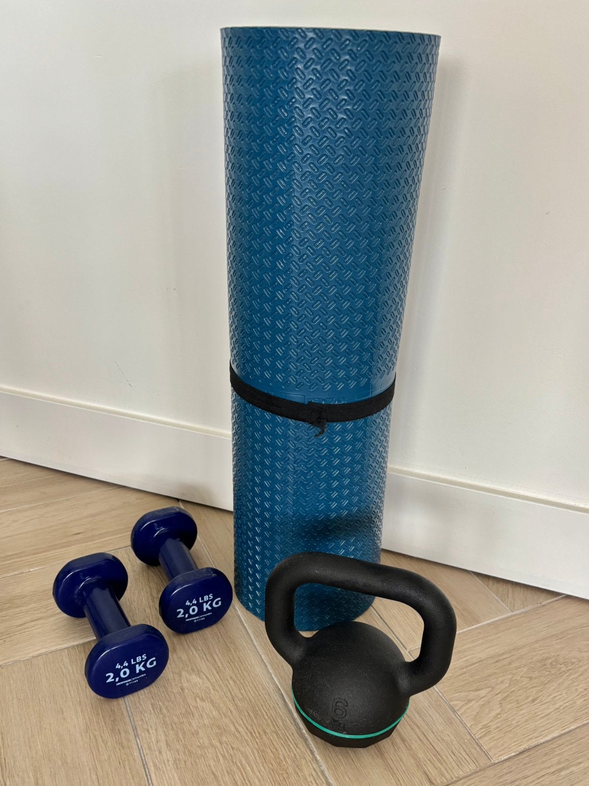 Fitness mat + weights 2x2kg + kettlebell 1x6kg, Ophalen, Zo goed als nieuw, Yogamat