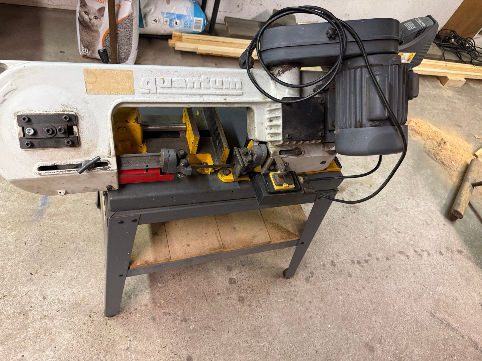 Quantum Lintzaag ijzerzaag verstekzaag, Ophalen, 1200 watt of meer, Lintzaag, 70 mm of meer