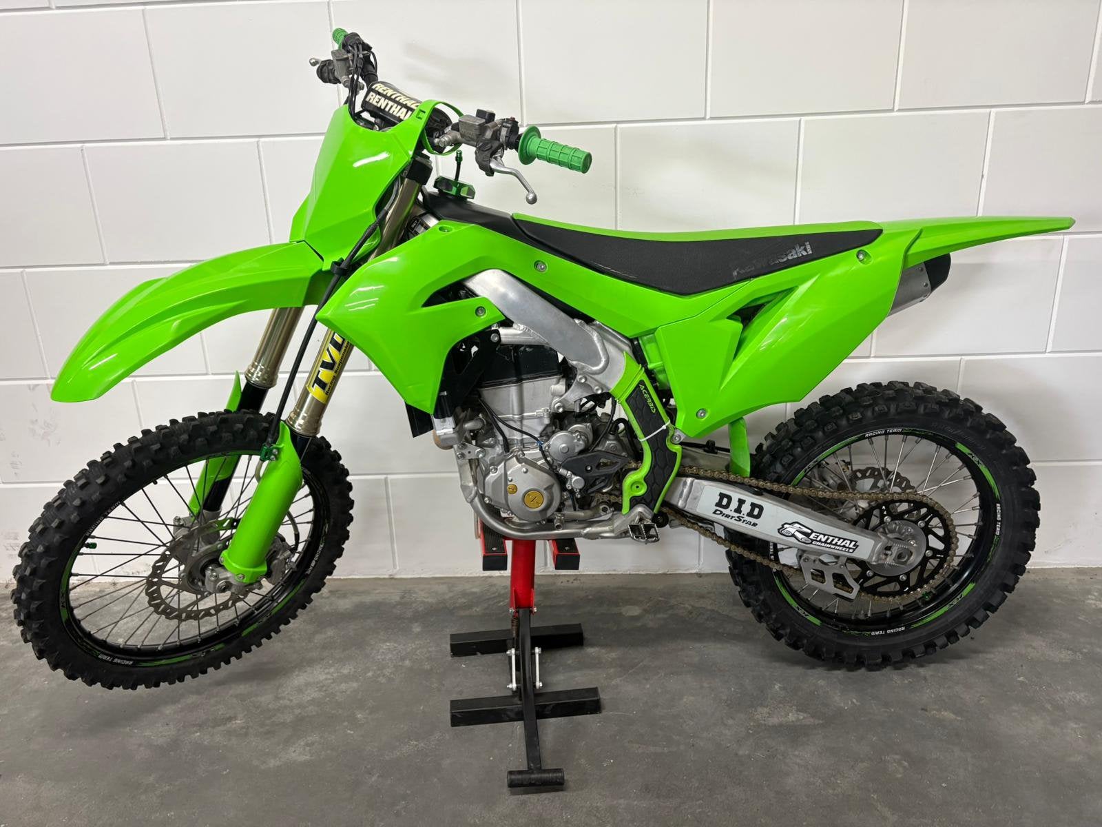 Kawasaki KX450F 2022, Ophalen