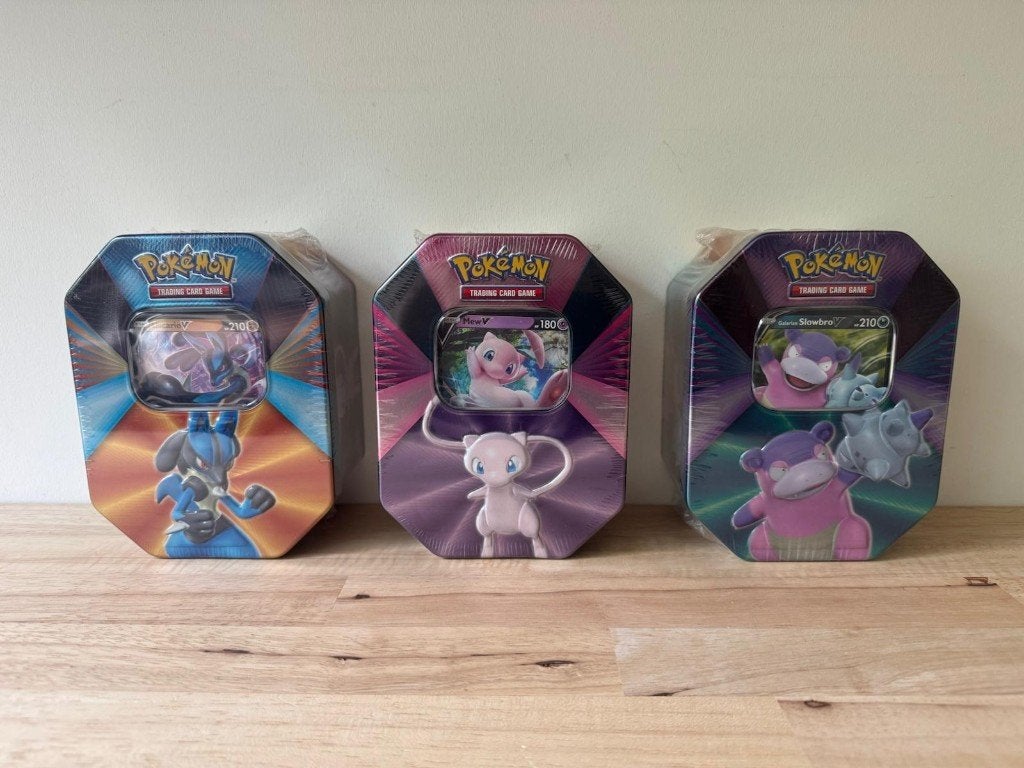 Pokémon TCG V Forces Tin Set (2021) – Complete Art Set, Ophalen of Verzenden, Nieuw, Overige typen, Foil