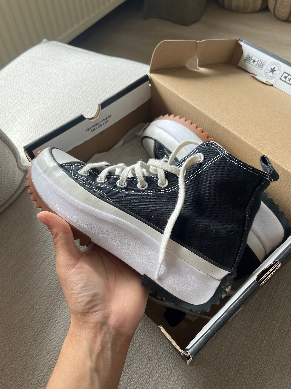Converse Run Star Hike Hi Zwart/Wit - Maat 37.5, Ophalen of Verzenden, Zo goed als nieuw, Zwart, Sneakers of Gympen