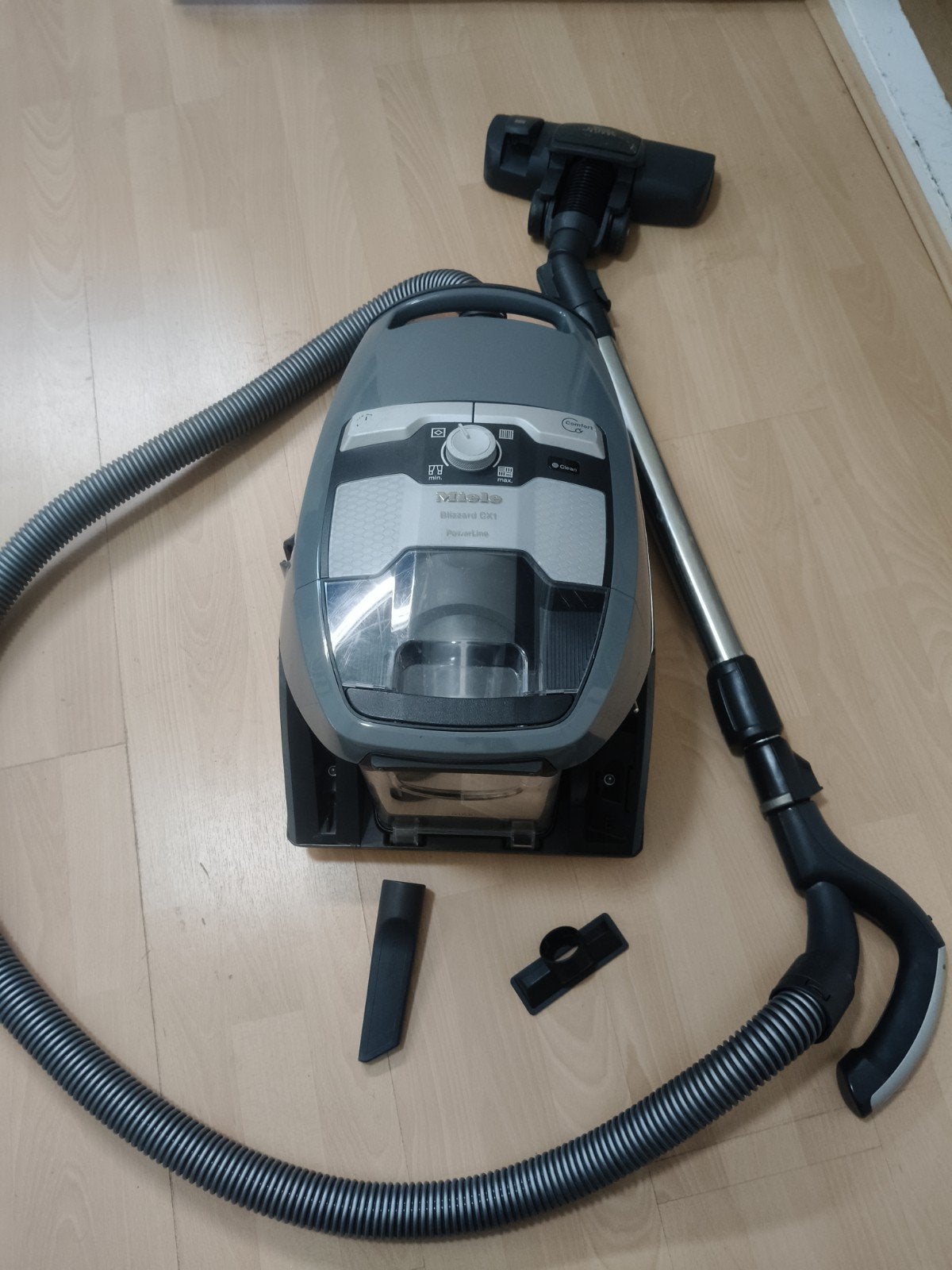Miele Blizzard CX1 PowerLine zakloze stofzuiger, Gebruikt, Ophalen of Verzenden, Miele, Sledestofzuiger