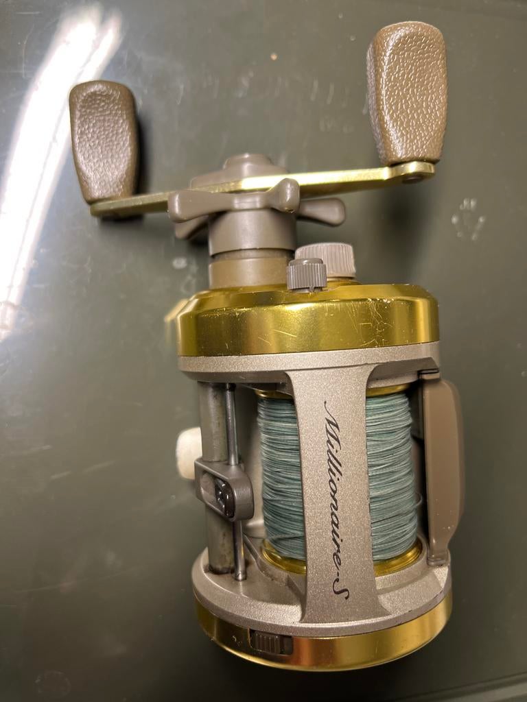 Daiwa 300 Millionaire S met ratel, Watersport en Boten, Hengelsport | Roofvissen, Ophalen of Verzenden, Gebruikt, Molen
