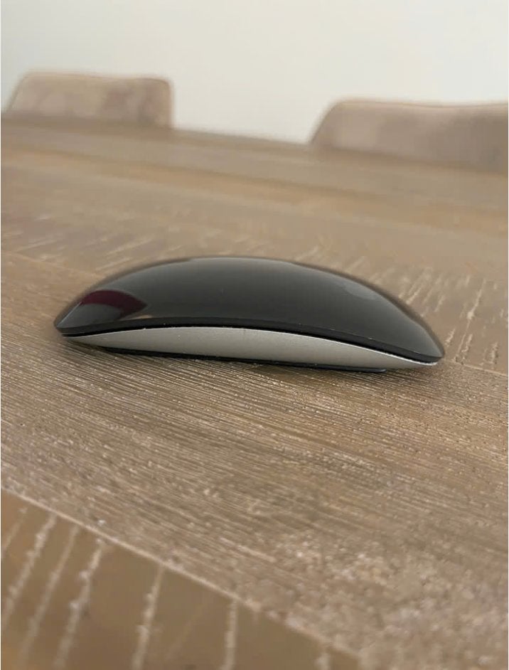 Apple Magic Mouse 2 - Zwart (A1657), Computers en Software, Muizen, Rechtshandig, Muis, Ophalen of Verzenden, Zo goed als nieuw