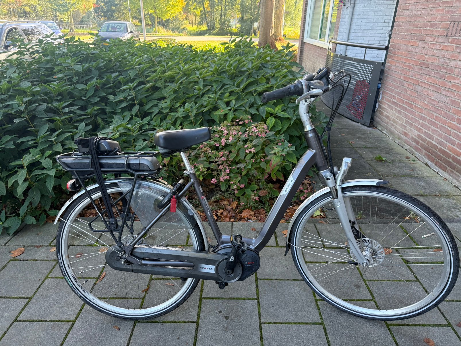 zeer nette  gazelle elektrischie fiets bosch midde motor, 47 tot 51 cm, Ophalen of Verzenden, Zo goed als nieuw, Batavus