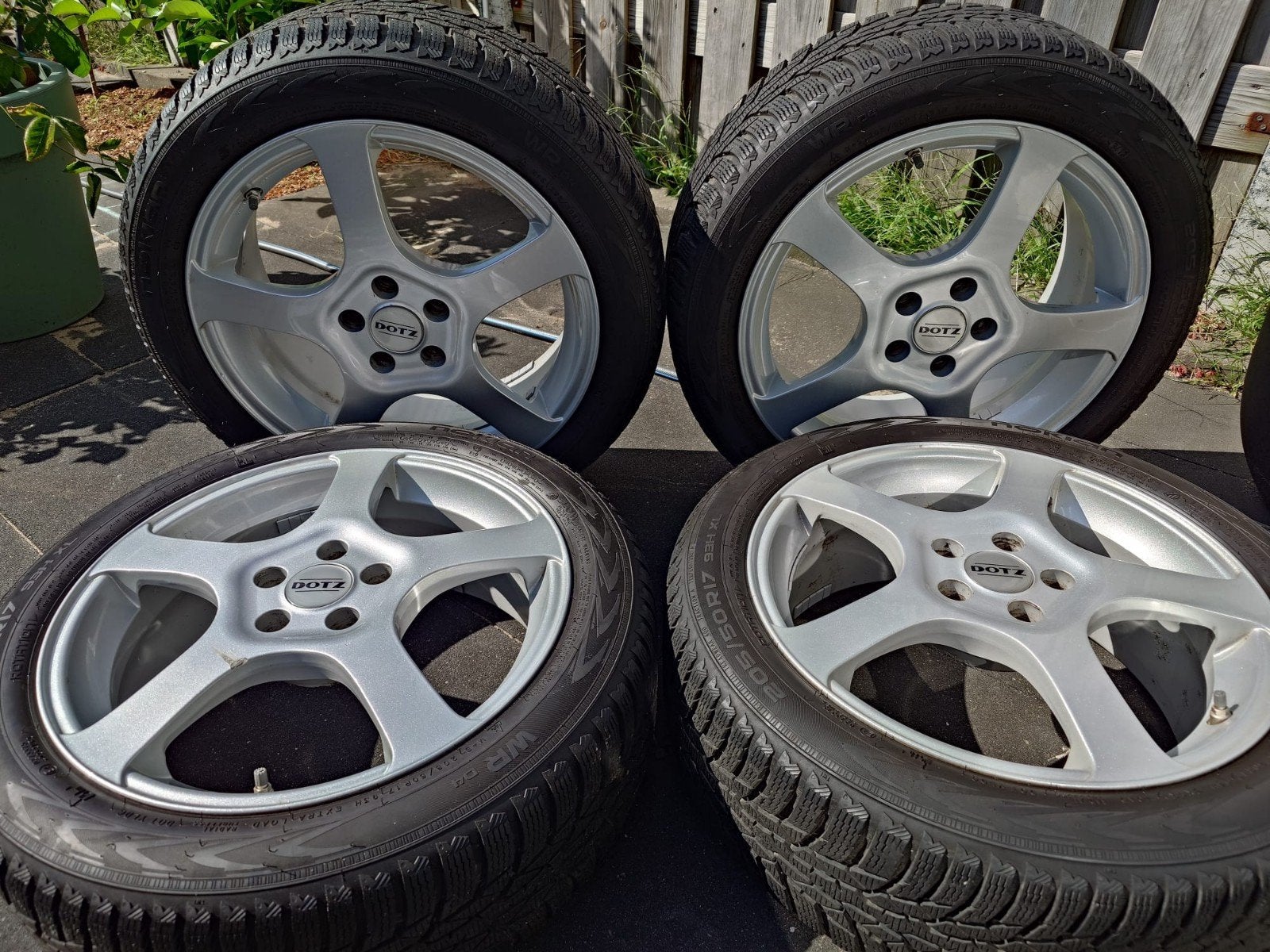 4x Nokian WR D4 winterbanden 205/50 R17 incl velgen, Ophalen, Gebruikt