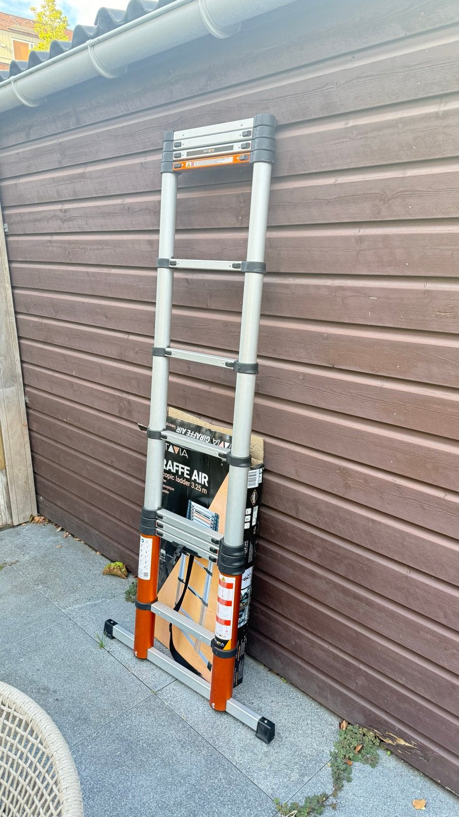 Batavia Giraffe Air Telescopische Ladder 3.25m - Zo goed als, Doe-het-zelf en Verbouw, Ophalen, Zo goed als nieuw, Ladder, Opvouwbaar of Inschuifbaar