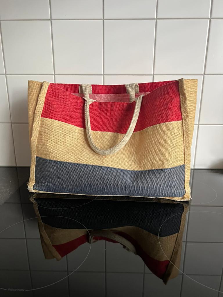 GEZOCHT: Boodschappentas Shopper Nederland Rood Wit Blauw, Ophalen of Verzenden, Zo goed als nieuw, Overige kleuren, Shopper