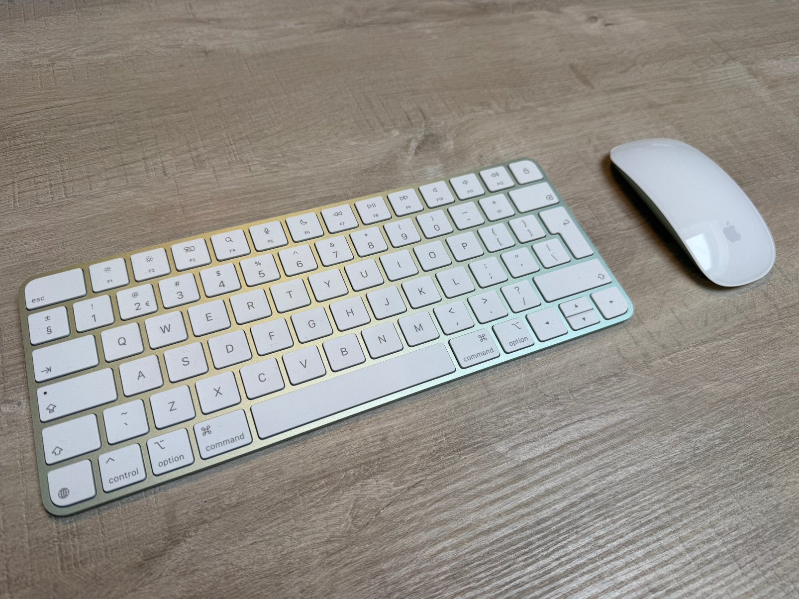 Apple Magic Keyboard + Magic Mouse USB-C groen (iMac M4), Ophalen of Verzenden, Zo goed als nieuw