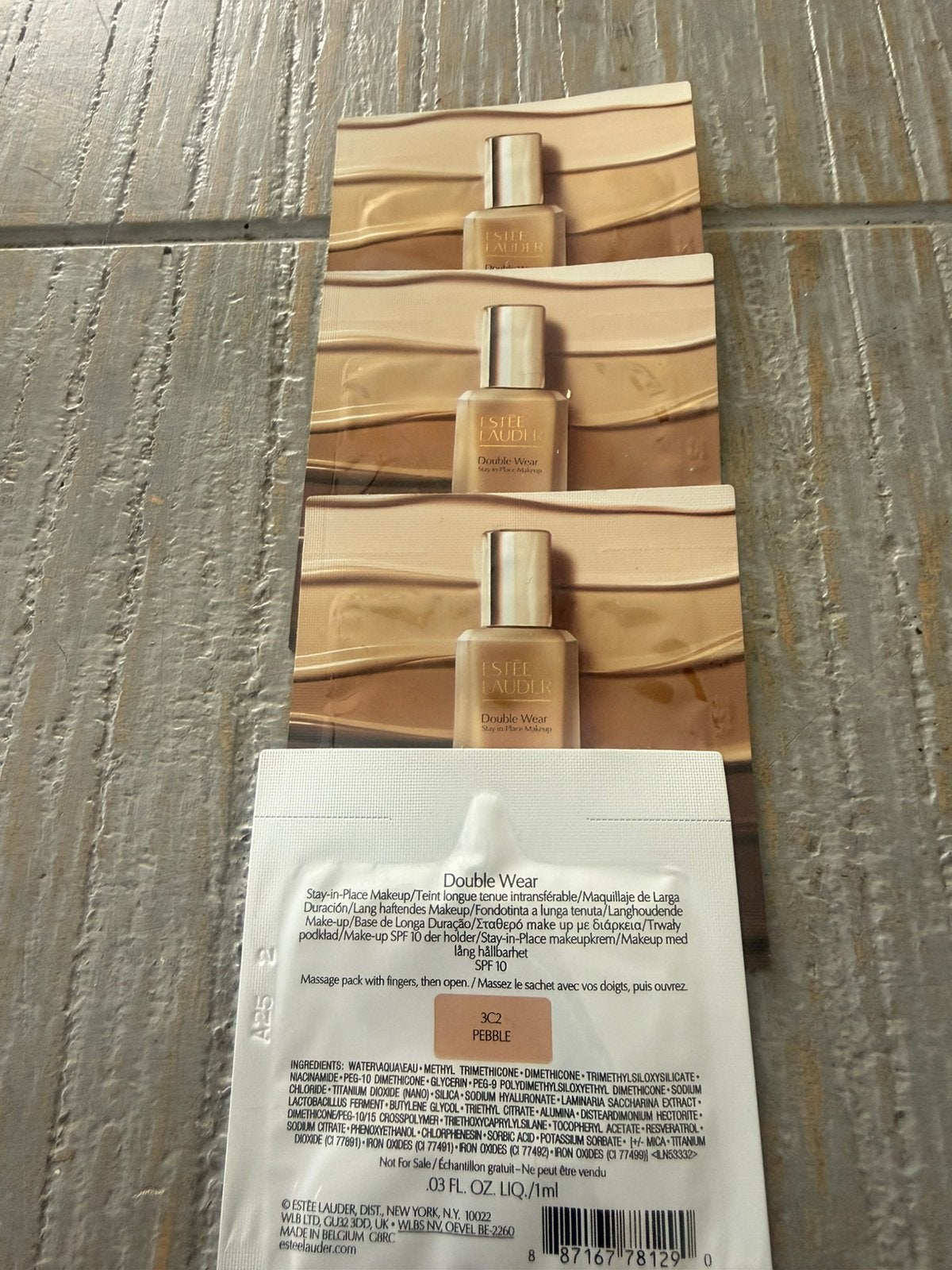 Estēe Lauder Double Wear 3c2 Pebble, Ophalen of Verzenden, Nieuw, Gehele gezicht