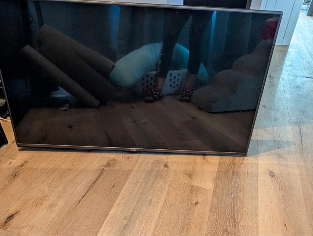 LG 49LB550V 49 inch Full HD LED TV met afstandsbediening, Ophalen