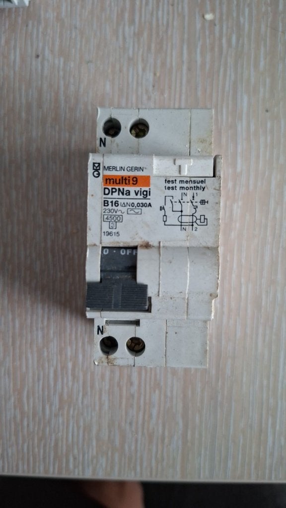 Merlin Gerin Multi9 DPNa Vigi B16 30mA – aardlekautomaat, Ophalen of Verzenden, Gebruikt, Overige merken, Aardlekschakelaar