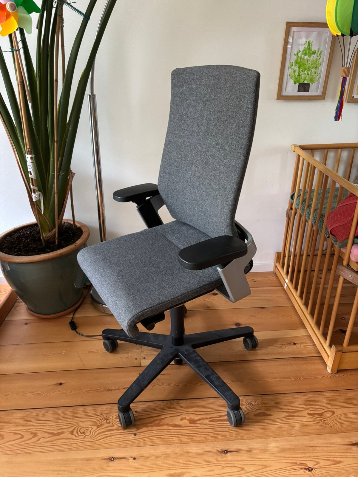 Wilkhahn bureaustoel - Ergonomisch en comfortabel, Ophalen, Zo goed als nieuw, Grijs, Bureaustoel