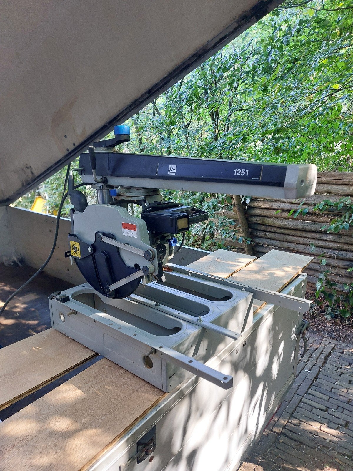 Elu radiaalzaag afkortzaag 22volt, Ophalen, Gebruikt, Afkortzaag, 30 tot 70 mm